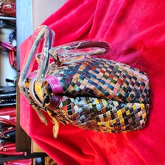 Handbag - Picture 2 of 5